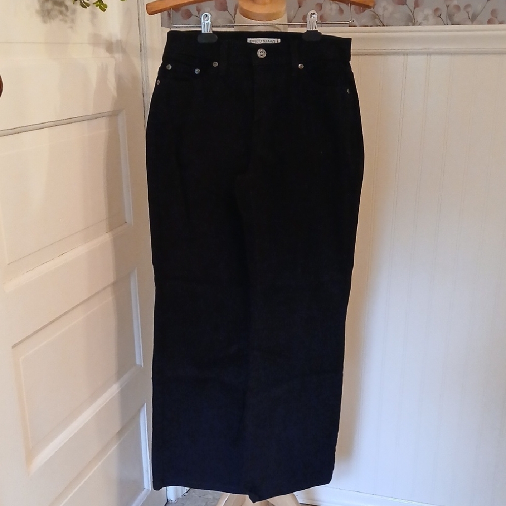 Levi's Women's Straight Leg Black Jeans